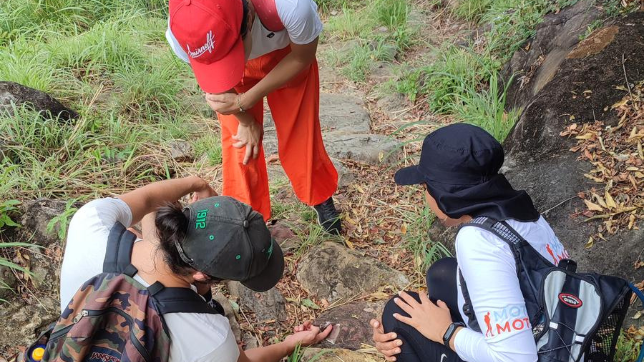 Somos caminantes del presente